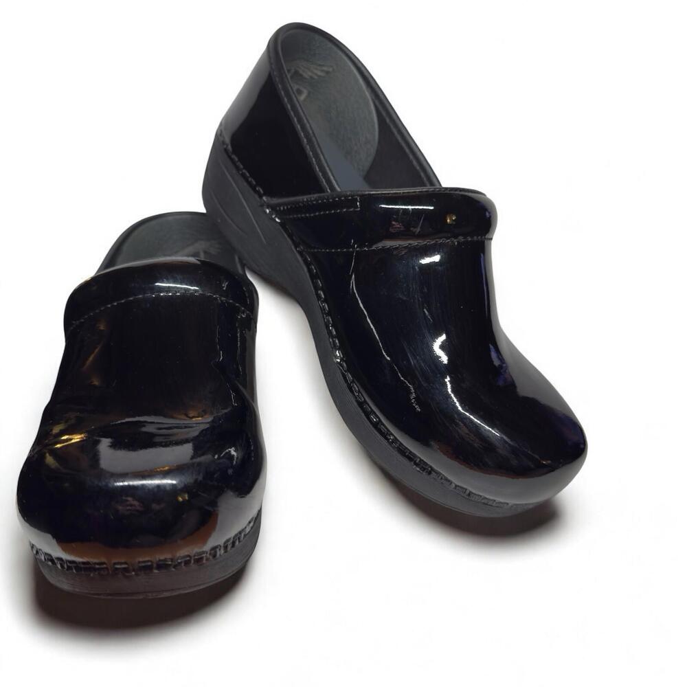 Dansko XP 2.0 SR Black Patent Slip On Clog Shoe Women's 38 W US 7-7.5 Wide Lk Nw